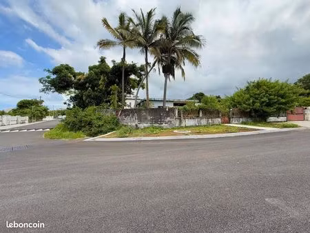 terrain 572 m² bras-panon