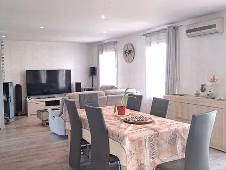 belle maison a vendre avec de nombreux équipements économiques en énergie