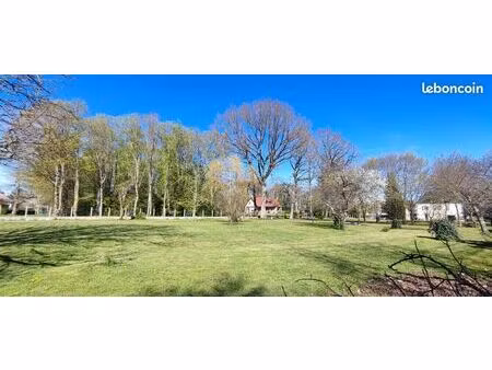 terrain 2350 m² fussy