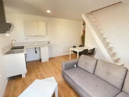 beau t3 duplex renové + parking