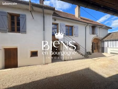 exclusivite a pommard maison ancienne renovee avec cour terrasse et cave