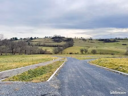 terrain 810 m² aurillac
