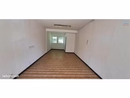 local commercial 30 m²