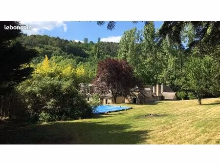 propriété 7 pièces 190 m²