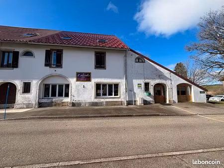 immeuble 18 pièces 536 m²