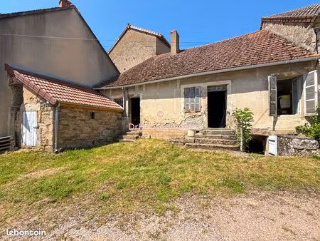 maison de village 2 pièces 100 m²