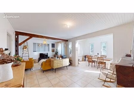 propriété 6 pièces 128 m²
