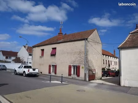 vente immeuble à saint-apollinaire 840000
