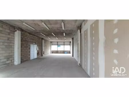 local 113 m² besancon