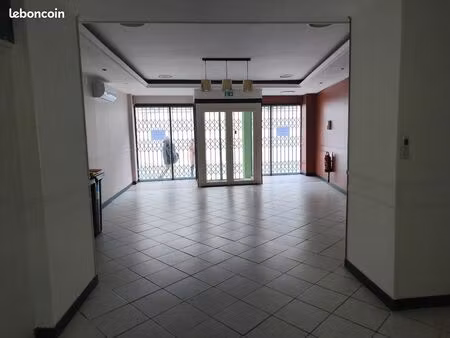 magasin à louer