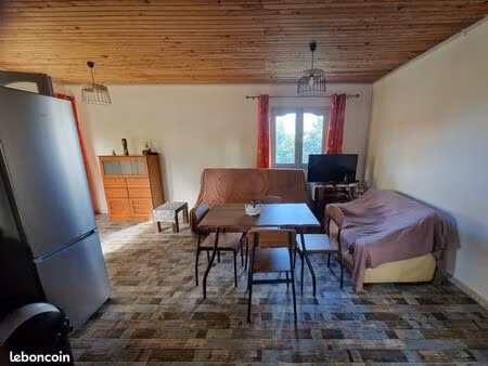 a louer t3 dans les hauts de sainte suzanne