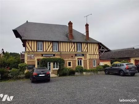 immeuble 400 m² auquainville