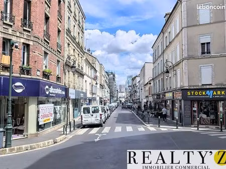 local commercial 500 m²