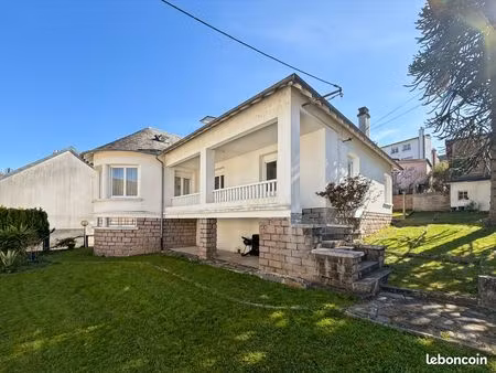 maison 6 pièces 210 m²