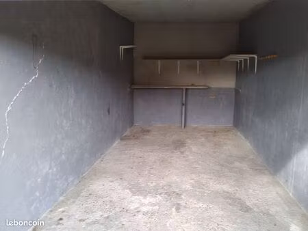 a louer grand box garage 25m²- rue barnave acces facile utilitaire