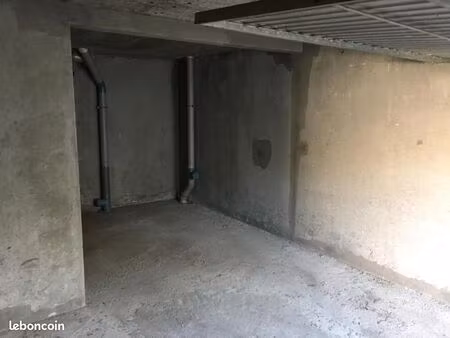 garage/box 18 m² evreux