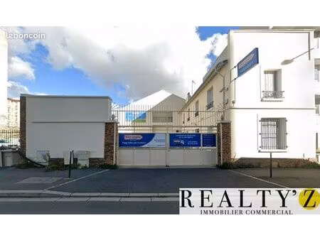 local industriel 1 150 m²