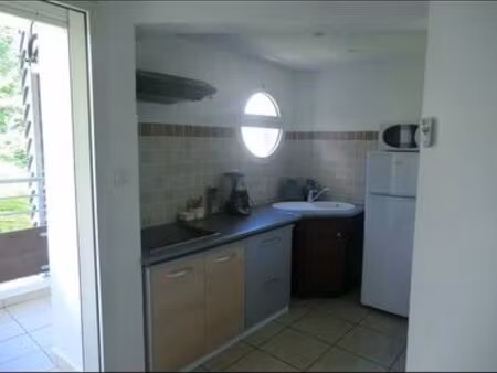 boucan canot t1bis meublé a 2 mn à pieds de la plage et des commerces