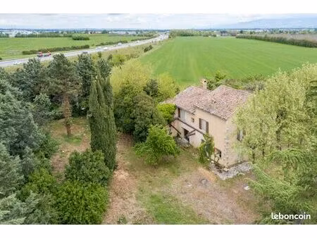 maison à rénover avec grand terrain à valence