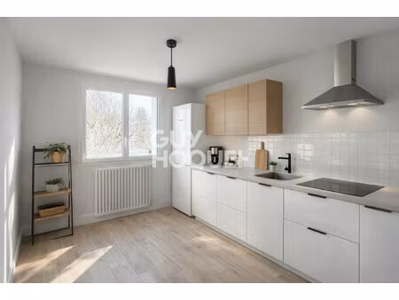 appartement à vendre de 2 pièces de 62.94 m² balcon + garage