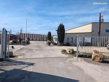 bâtiment industriel