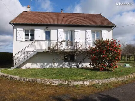 maison 3 chambres sur sous-sol total grand terrain et dépendance