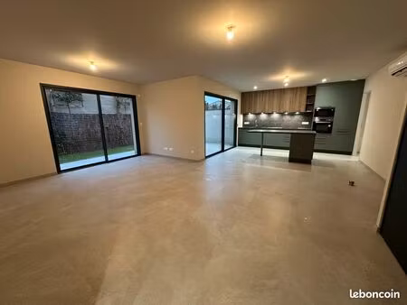 vend maison t4 de plein pied