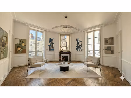 hôtel de ville - lumineux 4 pièces