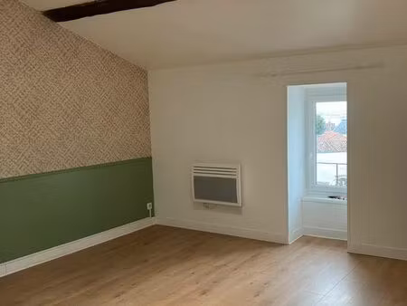 studio à vendre – libre d’occupant – bon état général