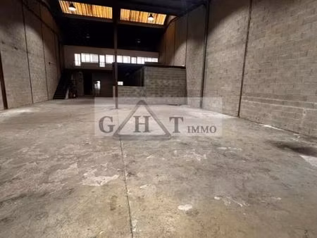 local bureaux 404 m²