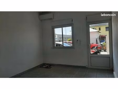 bureaux 15 m² sainte-suzanne