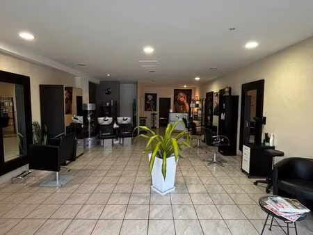 salon de coiffure mixte