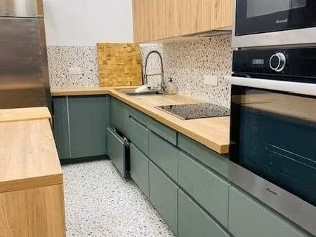 boutique 41 m² dole