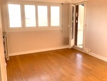 appt f3 + garage  résidence du mail  9 rue buzot  evreux