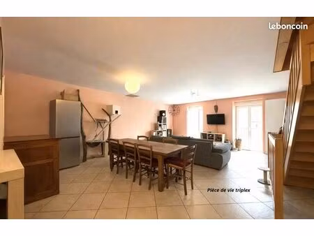 immeuble 7 pièces 197 m²