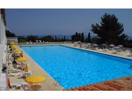 location appartement  m² t-3 à cagnes-sur-mer  1 700 €