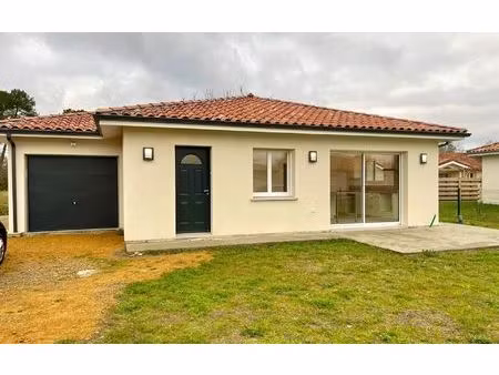 location maison  m² t-3 à pontonx-sur-l'adour  980 €