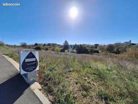 terrain 290 m² poussan