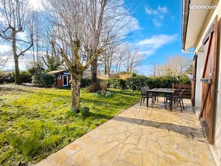 agréable maison 3 chambres - 86m² avec jardin arboré sur 650m²