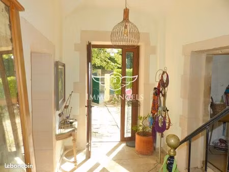 propriété 4 pièces 140 m²