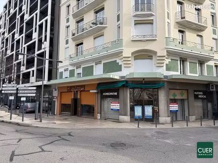 local commercial 86 m² valence