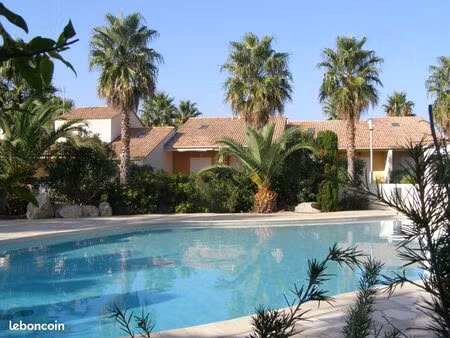 vends villa dans résidence sécurisée avec piscine à valras plage