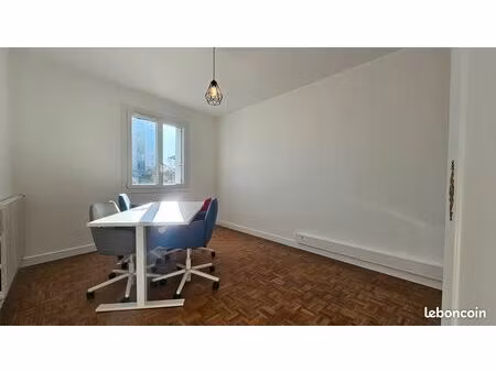 à louer – bureaux rénovés – saint-cyr-sur-loire (boulevard charles de gaulle)