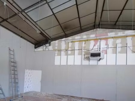 local commercial a louer ou a vendre - amilly 350m + 2000m2 - 1490 / mois