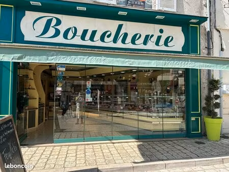 local commercial – idealement situé – centre beaugency