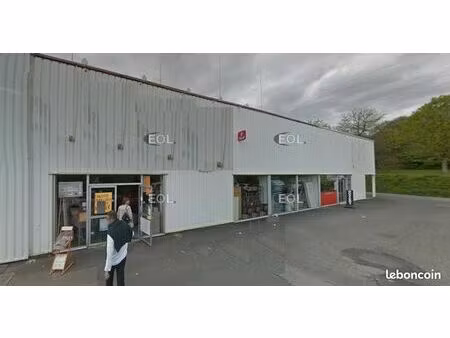 local d'activité 286 m²
