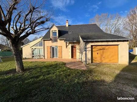maison 6 pièces 144 m²