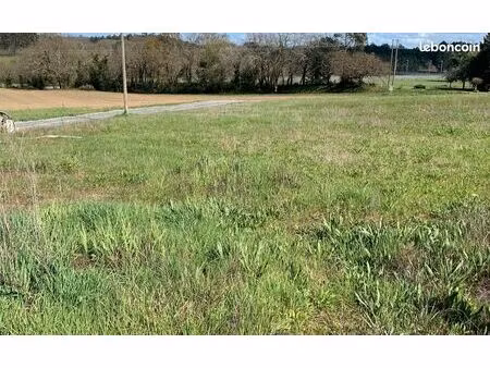 terrain 1 087 m² la lande de fronsac