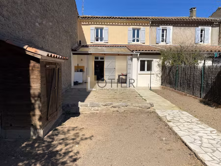 grande maison à capendu avec jardin  garage et dépendances