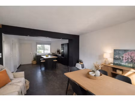 villa 4 pièces avec jardin et garage